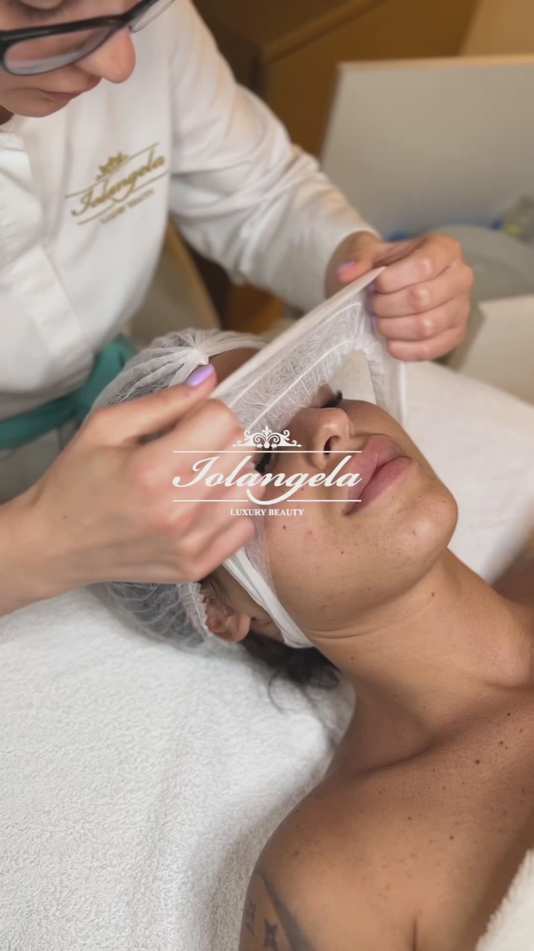 PULIZIA VISO CON MICRODERMOABRASIONE